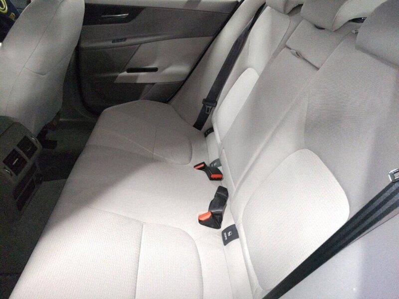 Jaguar Xe Se - U12469
