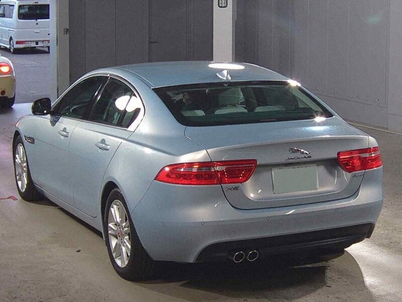 Jaguar Xe Se - U12469