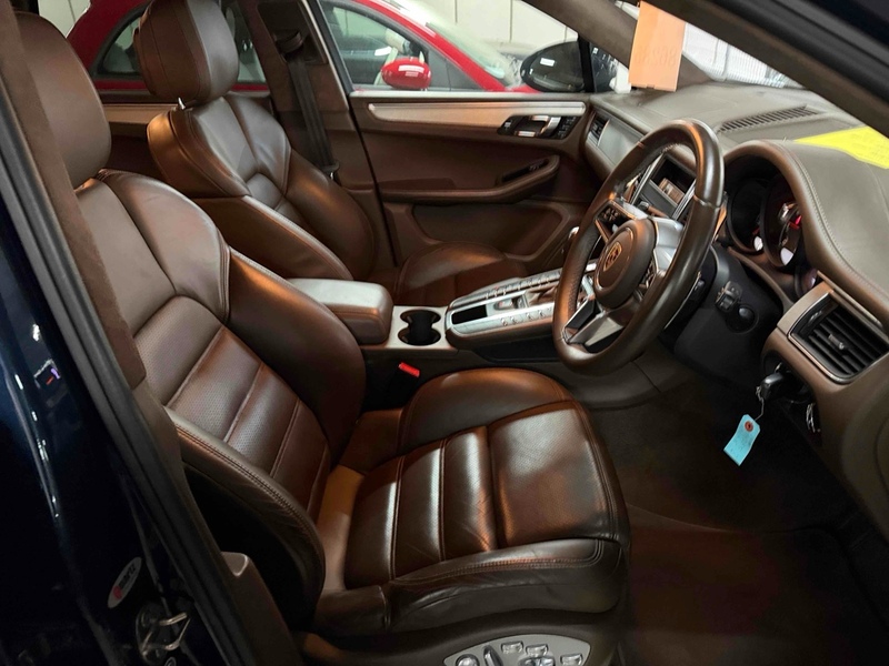 Porsche Macan Turbo Pdk - U12471