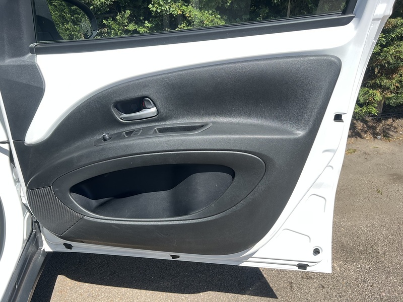 Toyota Aygo X VVT-i Pure - U12475