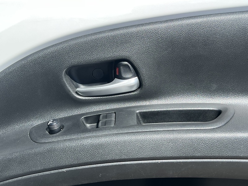 Toyota Aygo X VVT-i Pure - U12475