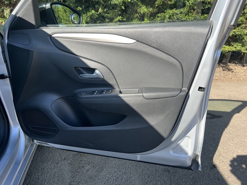 Vauxhall Corsa SE Edition - U12476