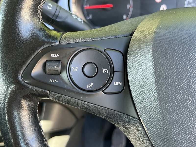 Vauxhall Corsa SE Edition - U12476