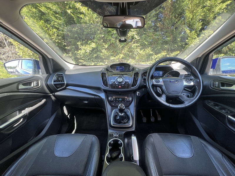 Ford Kuga TDCi Titanium - U12478