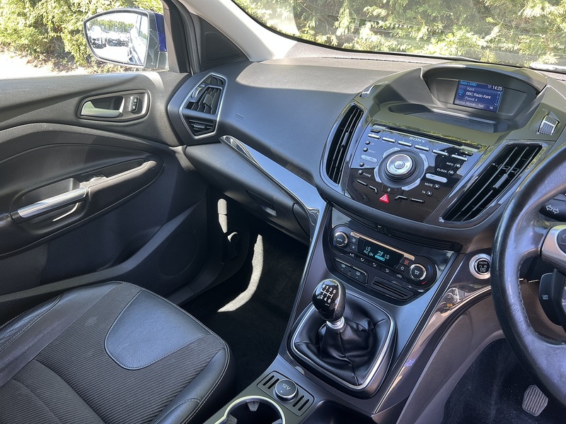Ford Kuga TDCi Titanium - U12478