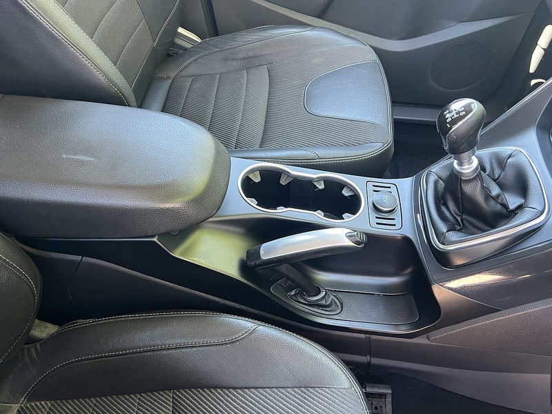 Ford Kuga TDCi Titanium - U12478