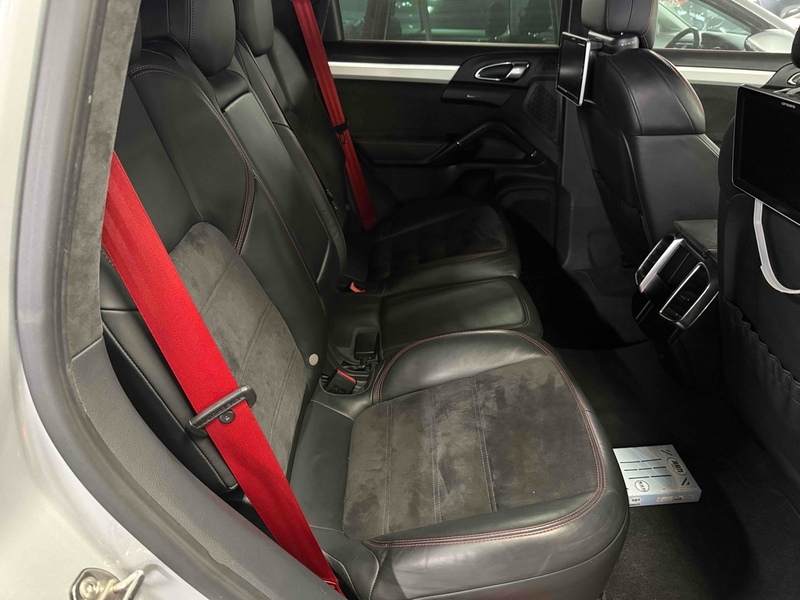Porsche Cayenne Gts - U12481