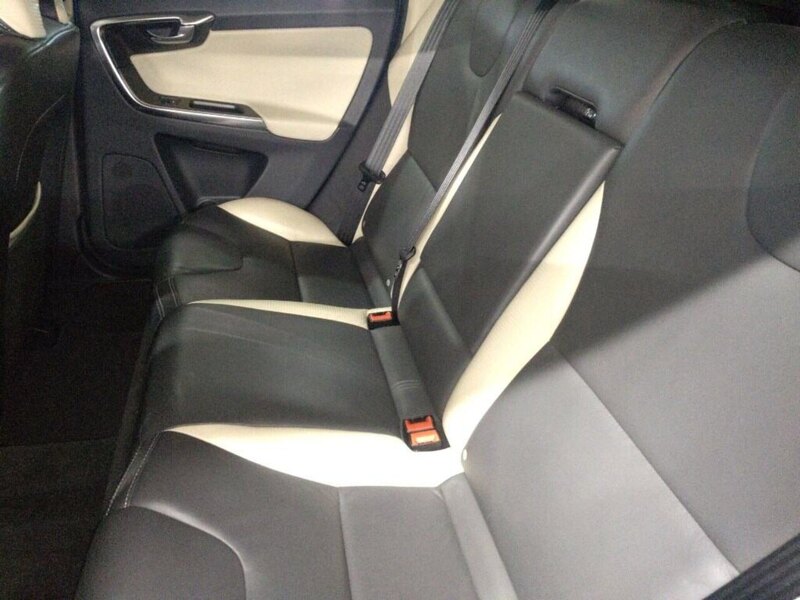 Volvo Xc60 T5 R-Design - U12482