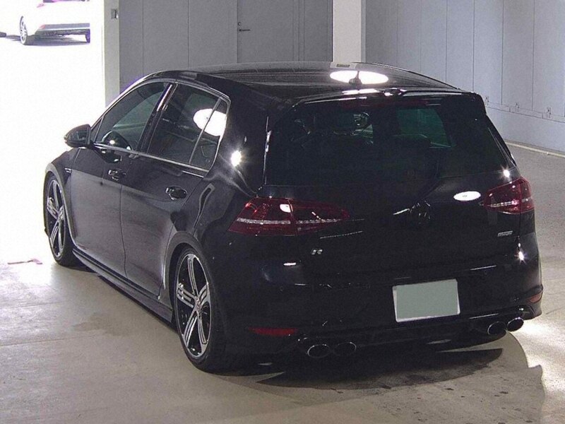 Volkswagen Golf R - U12485