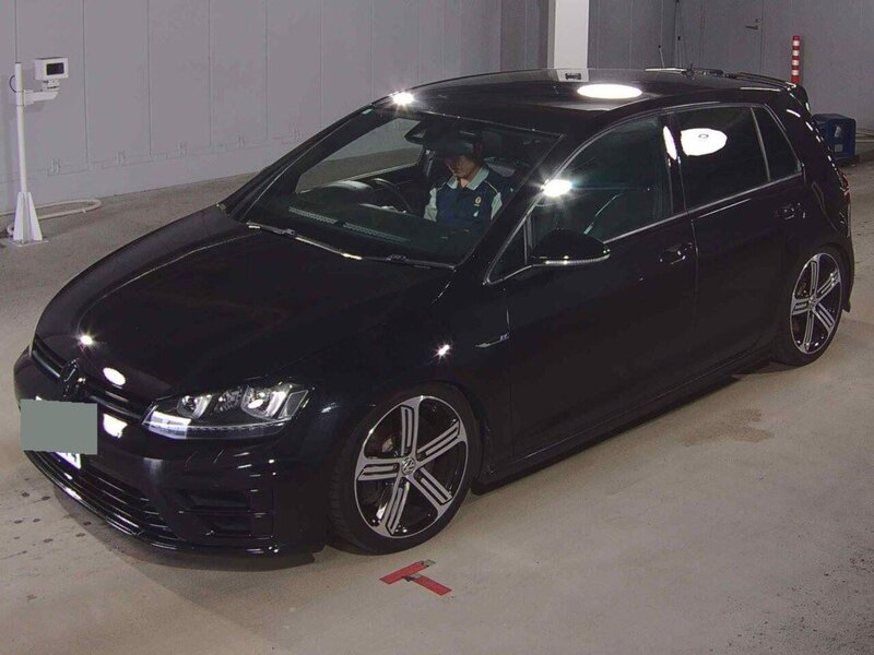 Volkswagen Golf R - U12485