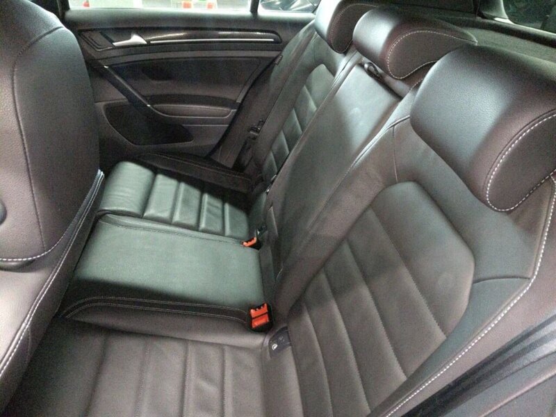 Volkswagen Golf R - U12485
