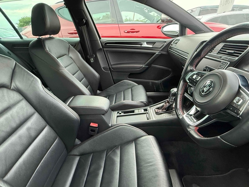 Volkswagen Golf GTI - U12492