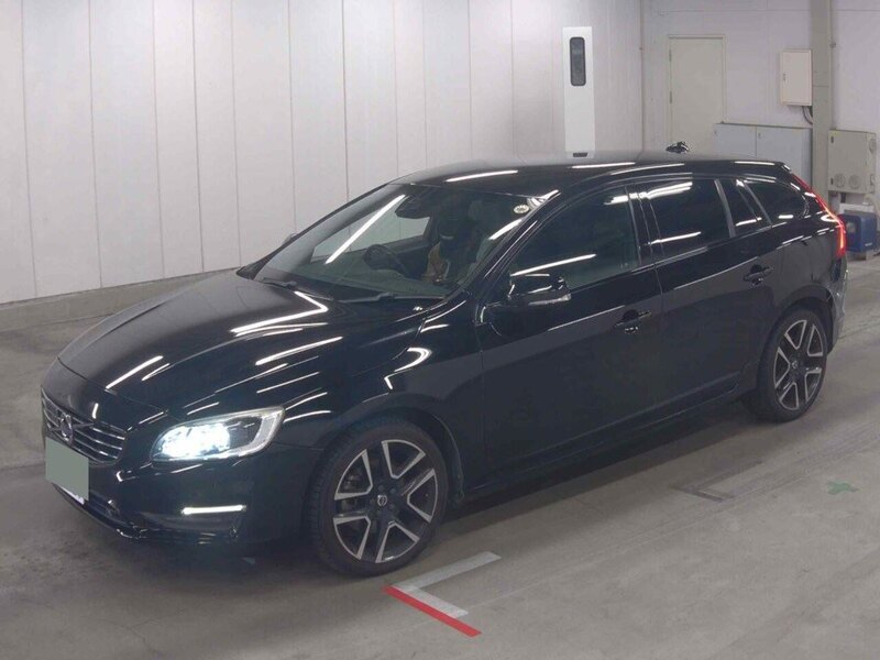 Volvo V60 D4 Dynamic Edition - U12497