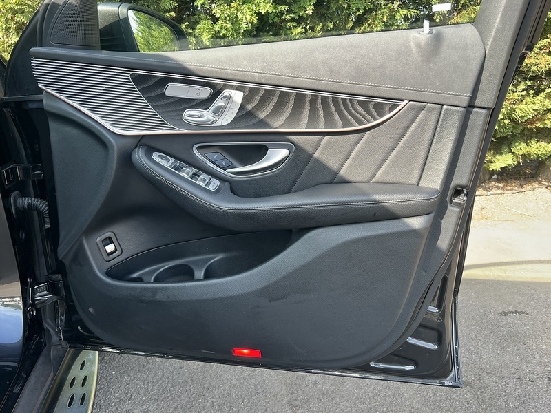 Mercedes-Benz EQC EQC 400 AMG Line - U12498