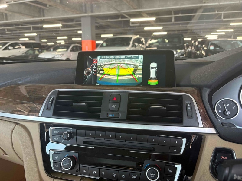BMW 3 Series 320I Luxury Touring - U12499