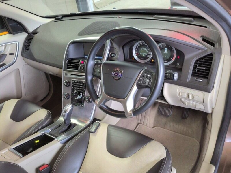 Volvo Xc60 T5 Se Lux Nav - U12500