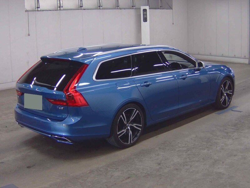 Volvo V90 T6 R-Design - U12504