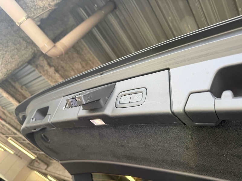 Volvo V90 D5 Cross Country Awd Pro - U12506