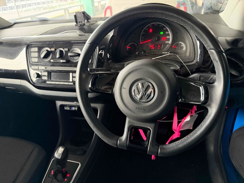Volkswagen Up Move Up - U12513