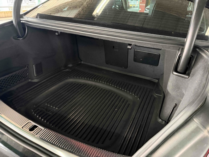 Audi A8 Tfsi Quattro - U12516