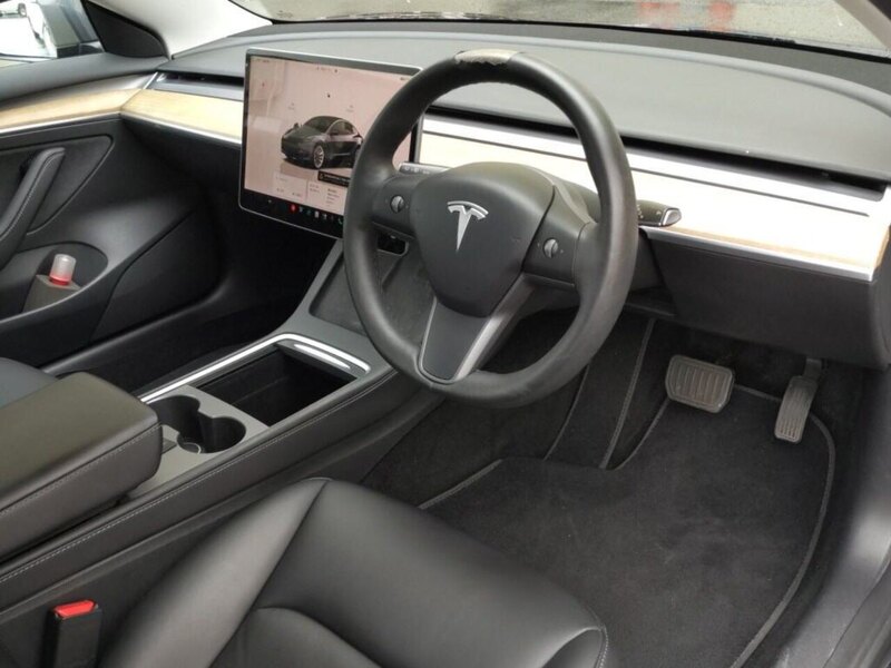 Tesla Model 3 Long Range Awd - U12529