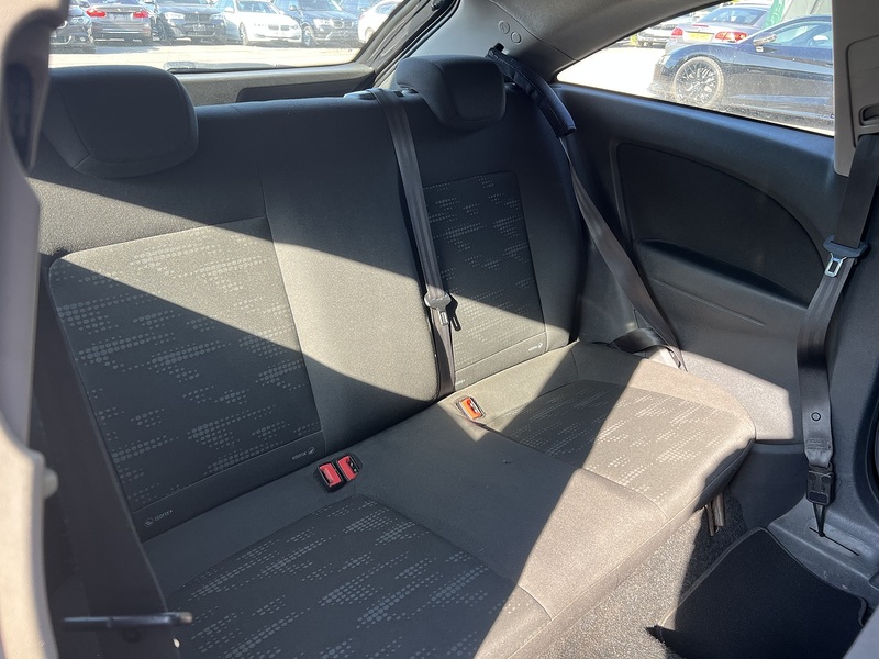 Vauxhall Corsa Design - U12534