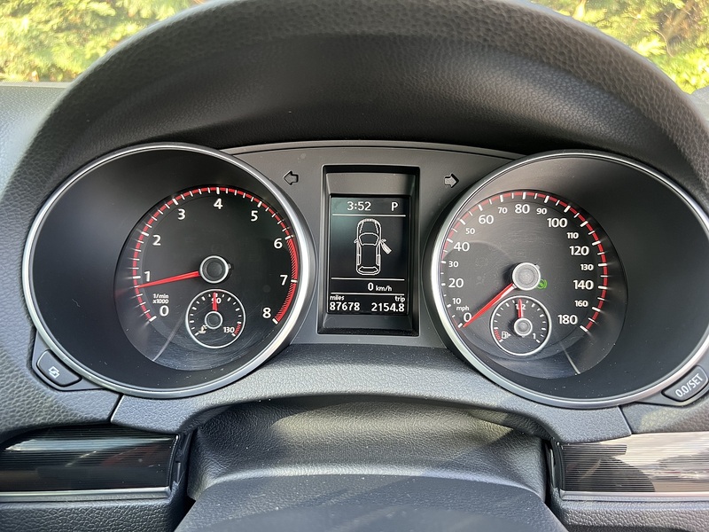 Volkswagen Golf GTI - U12540