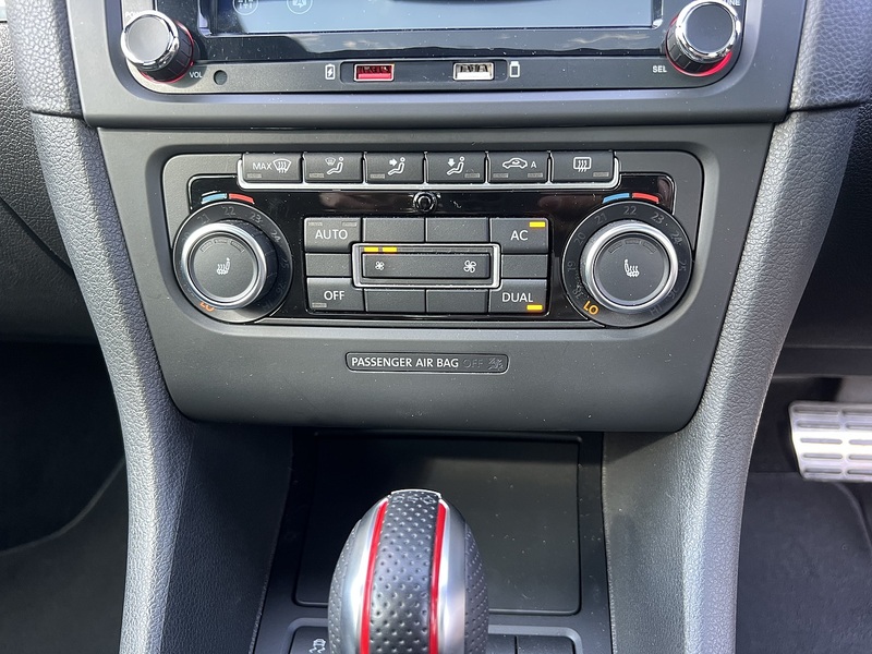 Volkswagen Golf GTI - U12540