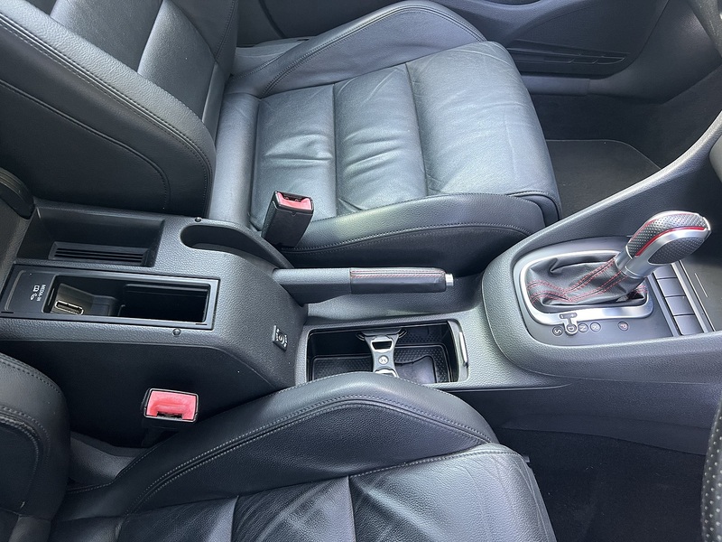 Volkswagen Golf GTI - U12540