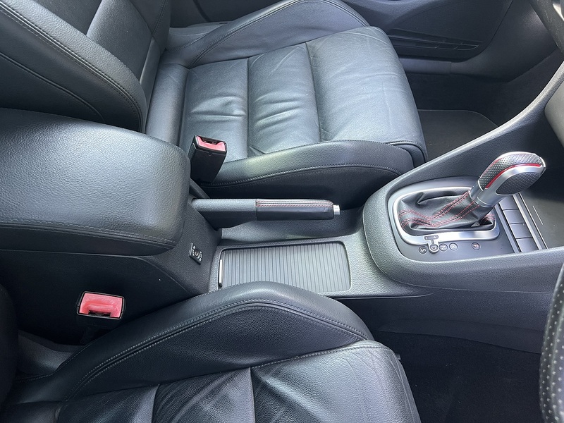 Volkswagen Golf GTI - U12540