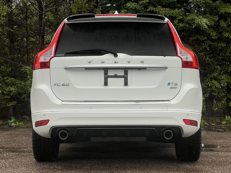 Volvo Xc60 T6 R-Design Awd - U12542
