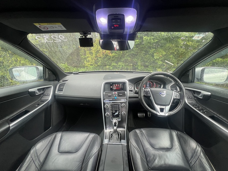 Volvo Xc60 T6 R-Design Awd - U12542