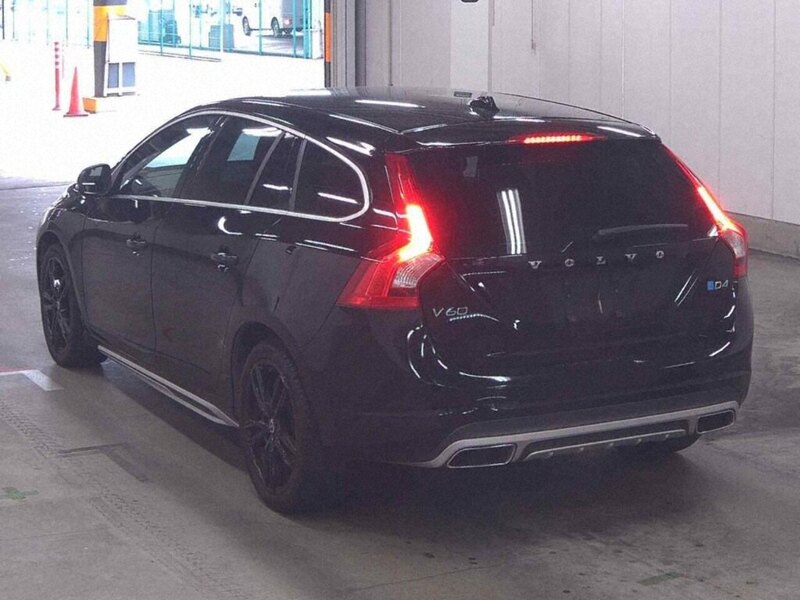 Volvo V60 D4 Se - U12543