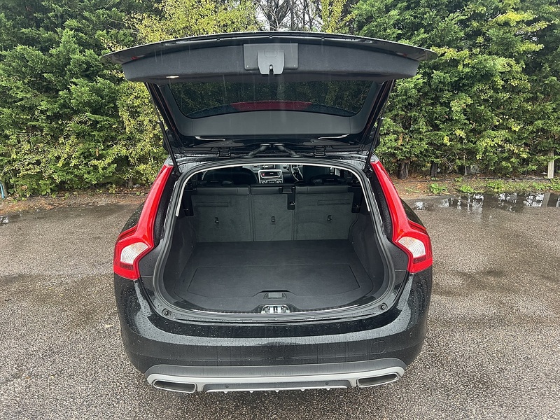 Volvo V60 D4 Se Lux Nav - U12543