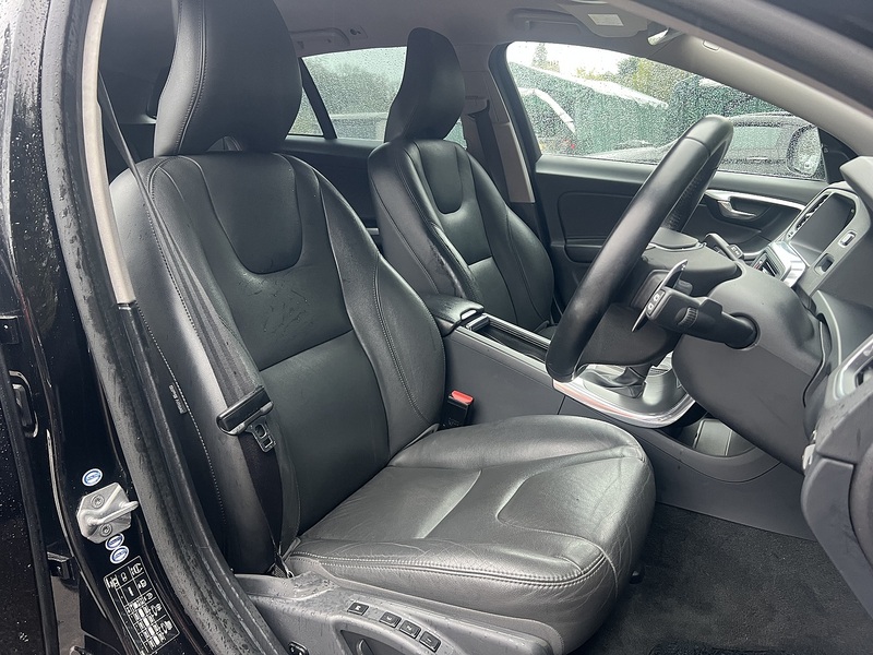 Volvo V60 D4 Se Lux Nav - U12543