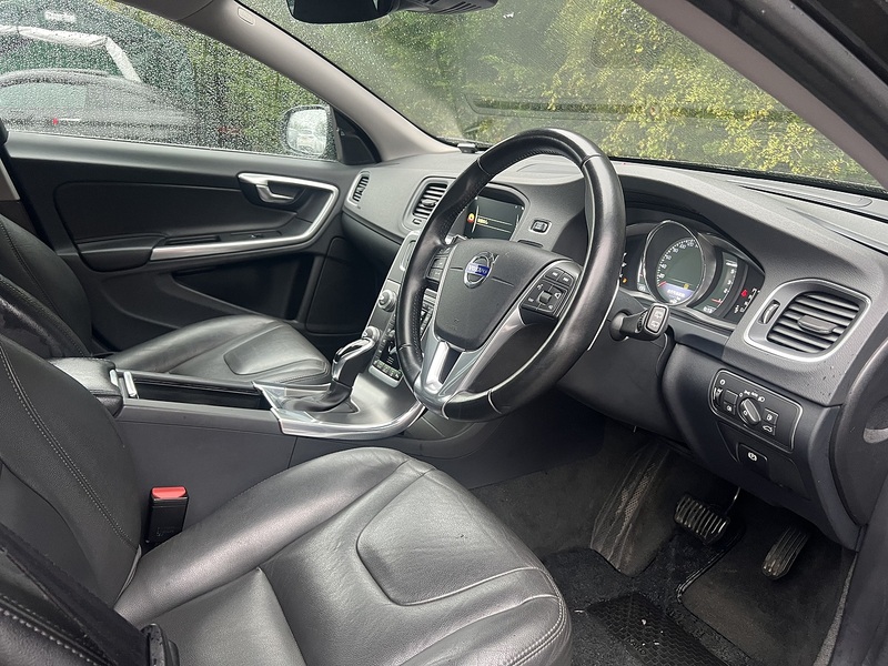 Volvo V60 D4 Se Lux Nav - U12543