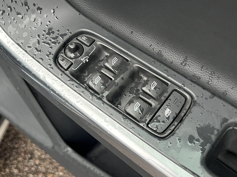 Volvo V60 D4 Se Lux Nav - U12543
