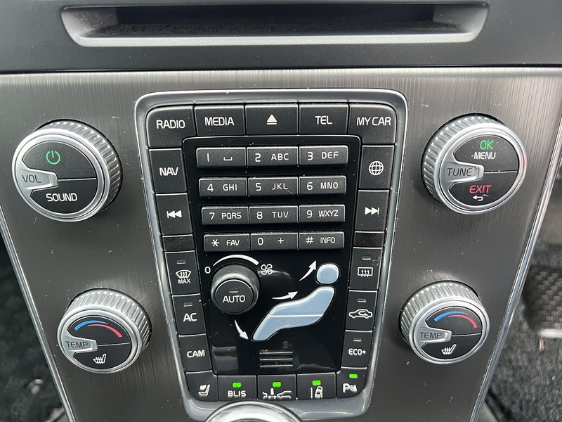 Volvo V60 D4 Se Lux Nav - U12543