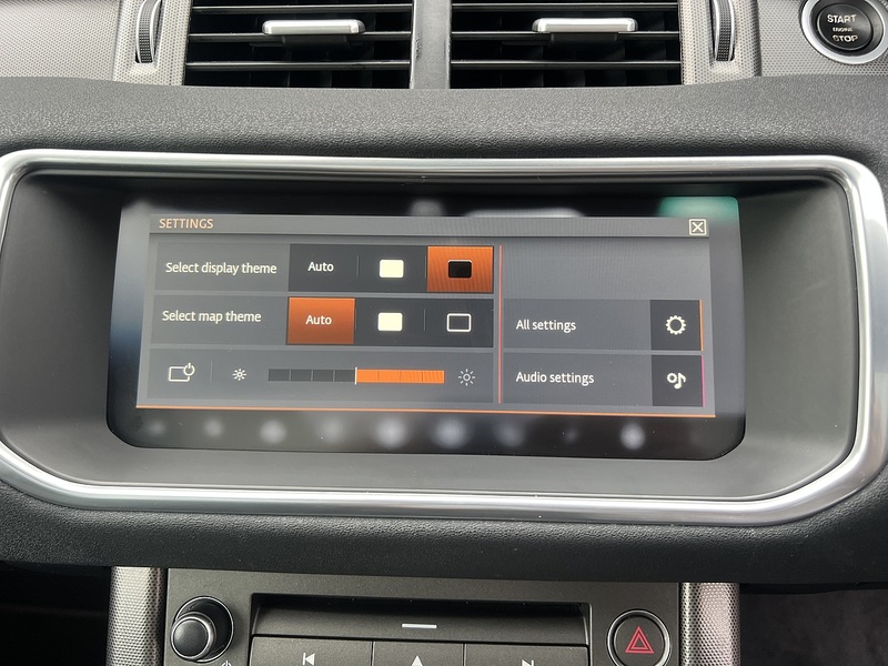 Land Rover Range Rover Evoque TD4 HSE Dynamic - U12555