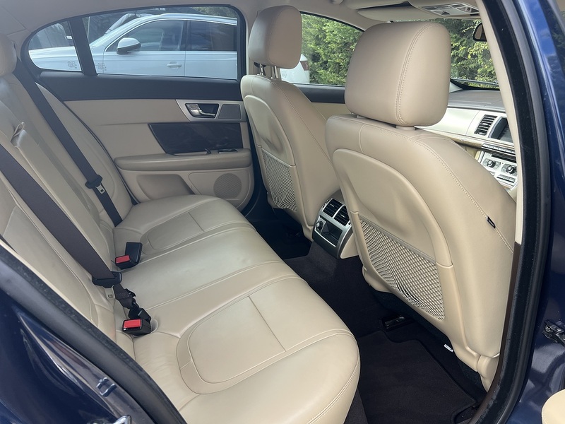 Jaguar XF d Premium Luxury - U12558