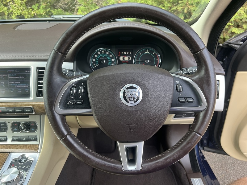 Jaguar XF d Premium Luxury - U12558