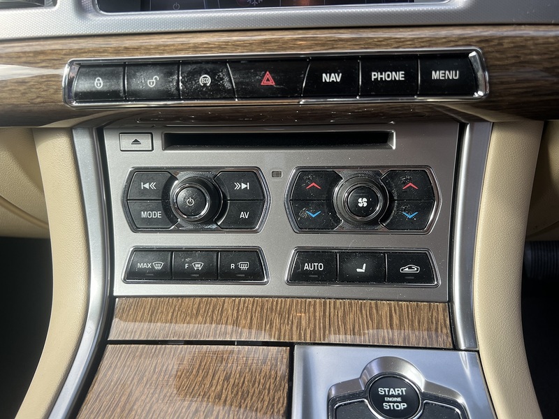 Jaguar XF d Premium Luxury - U12558