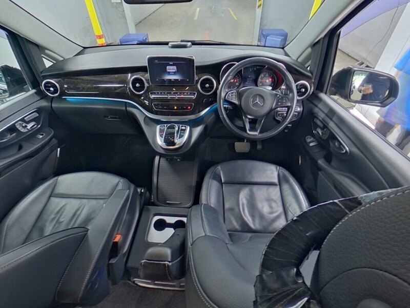 Mercedes-Benz V-Class V 220 D Avantgarde L - U12561