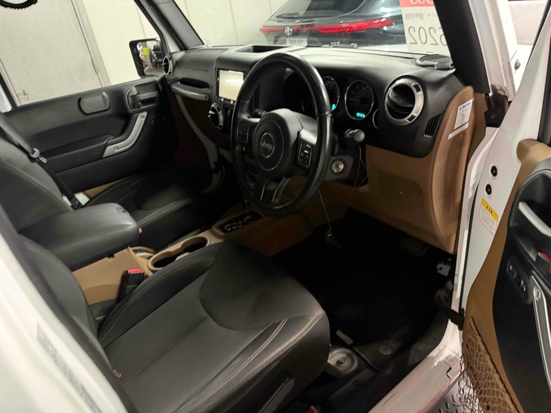 Jeep Wrangler V6 Sahara Unlimited - U12569