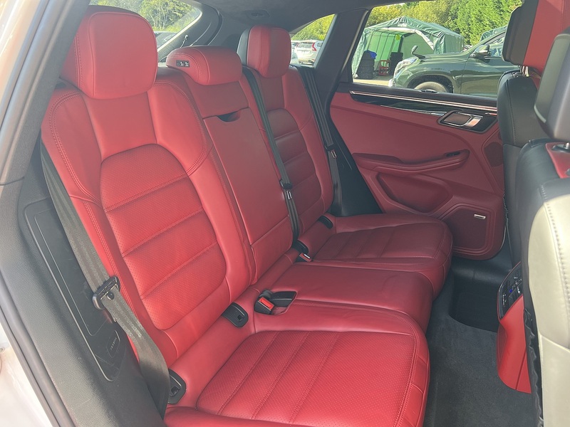 Porsche Macan Turbo Pdk - U12586