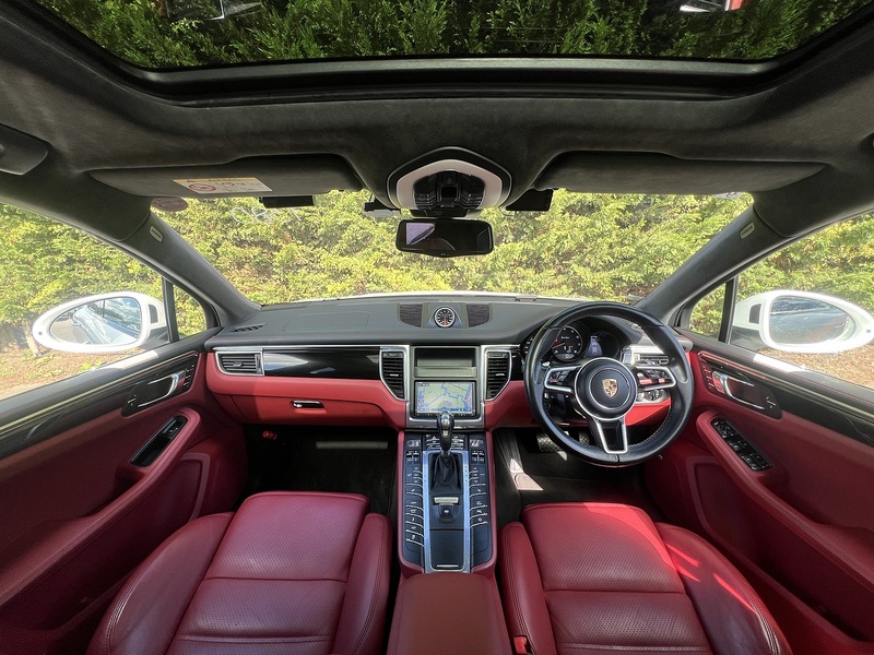 Porsche Macan Turbo Pdk - U12586