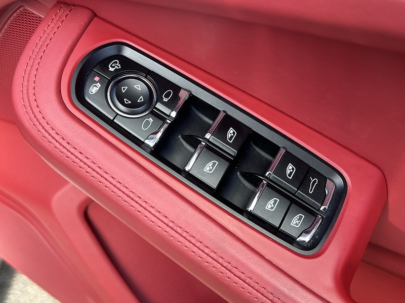 Porsche Macan Turbo Pdk - U12586
