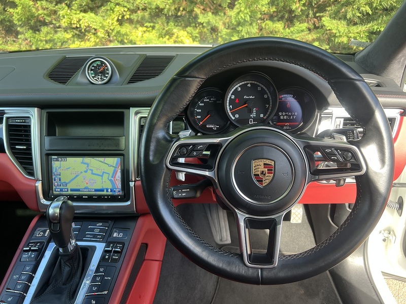 Porsche Macan Turbo Pdk - U12586