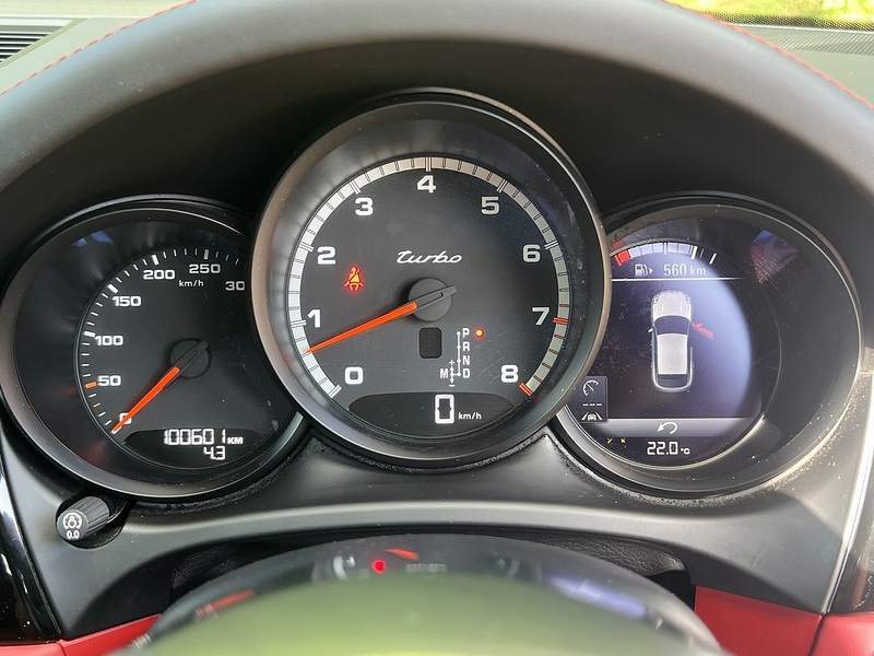 Porsche Macan Turbo Pdk - U12586