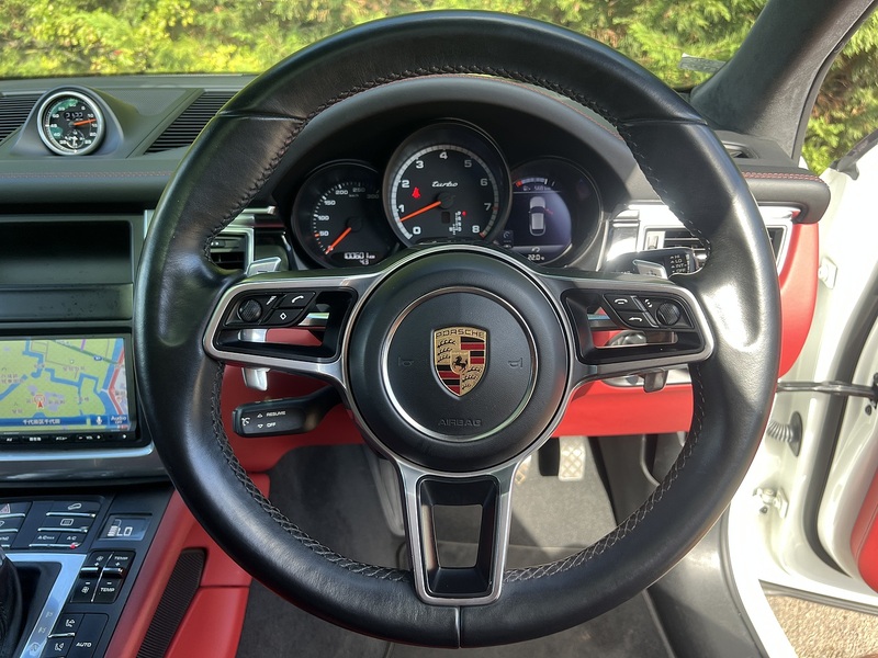 Porsche Macan Turbo Pdk - U12586